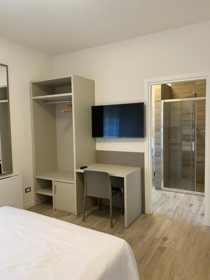 Villanova 4 *